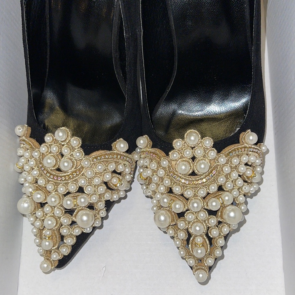 Black High Heels With Pearl Decal